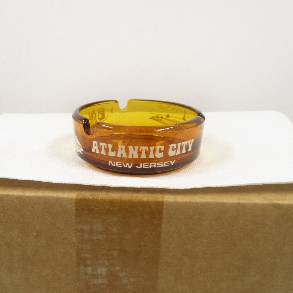 Vintage Atlantic City New Jersey Amber Glass Ashtray with pictures of Steel Pier